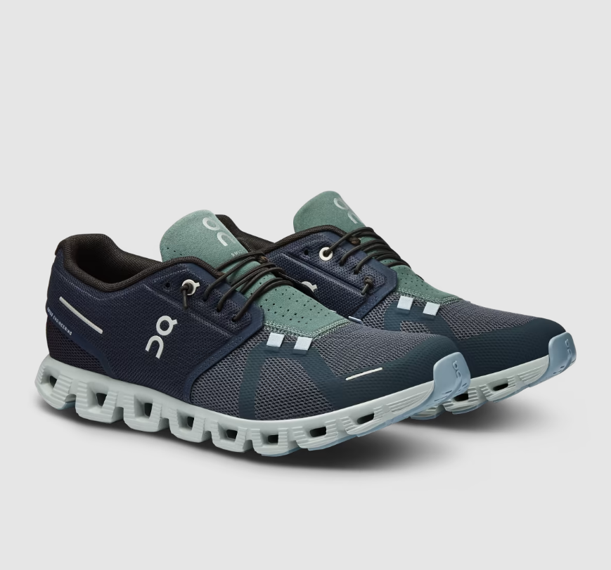 On Cloud Shoes Canada Women's Cloud 5-Midnight | Navy - Click Image to Close