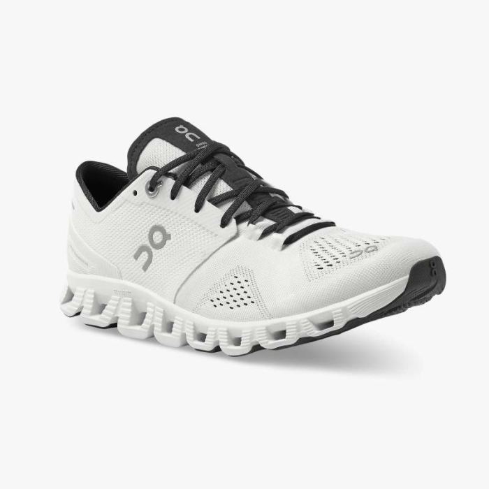 On Cloud Shoes Canada Women's Cloud X-White | Black