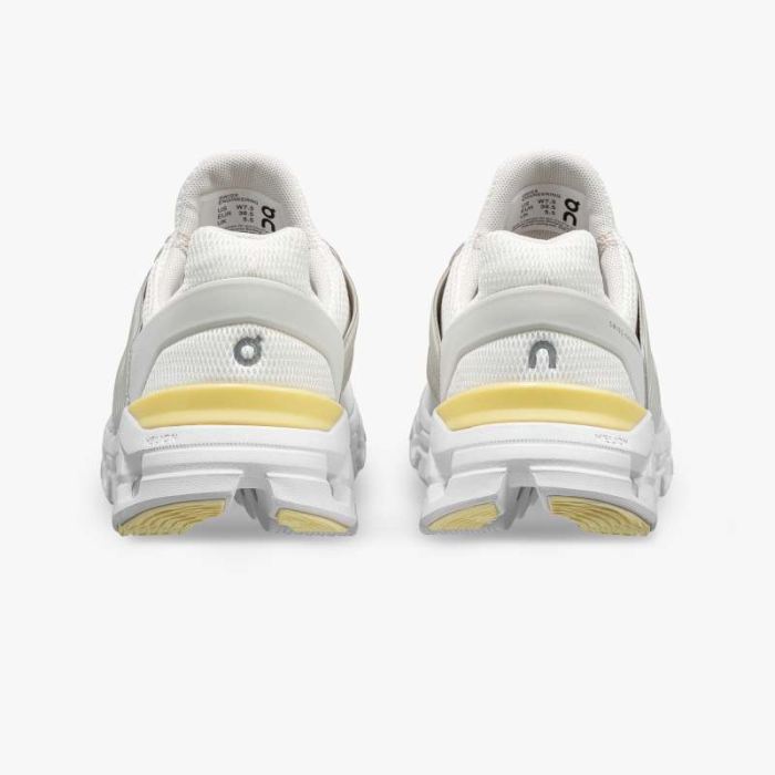 On Cloud Shoes Canada Women's Cloudswift-White | Limelight